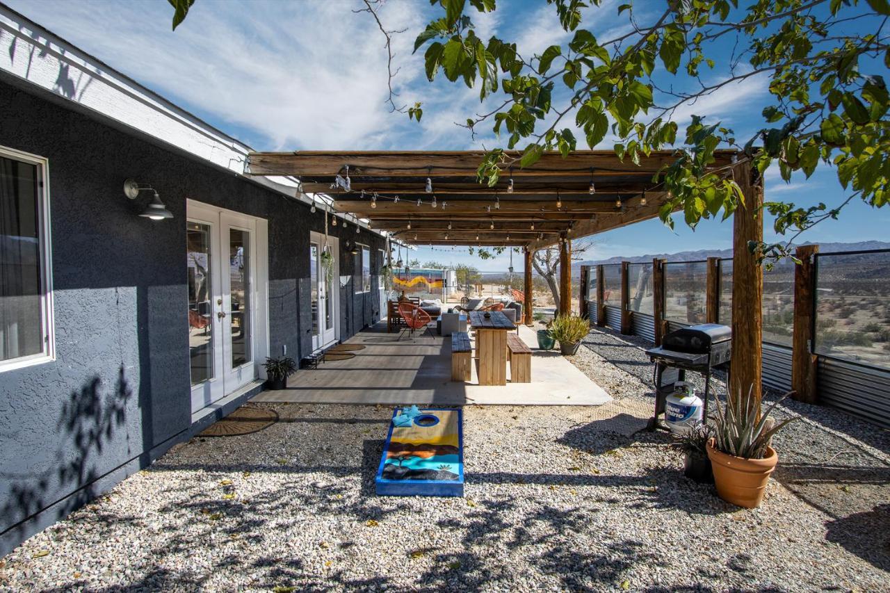 Sapphire Haven + Casita! Pool + Spa + Movie Theatre + 10 Min To Monument! Joshua Tree Exterior photo