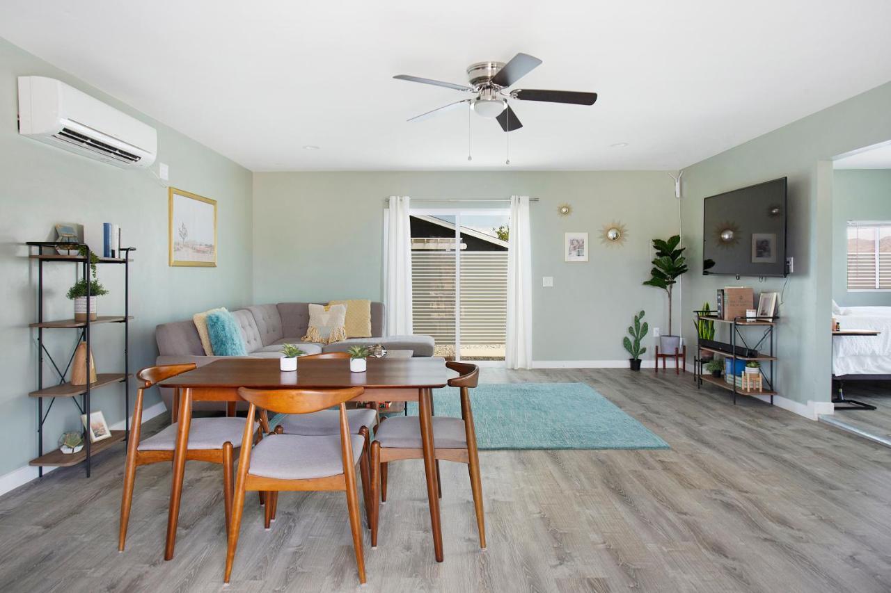 Sapphire Haven + Casita! Pool + Spa + Movie Theatre + 10 Min To Monument! Joshua Tree Exterior photo