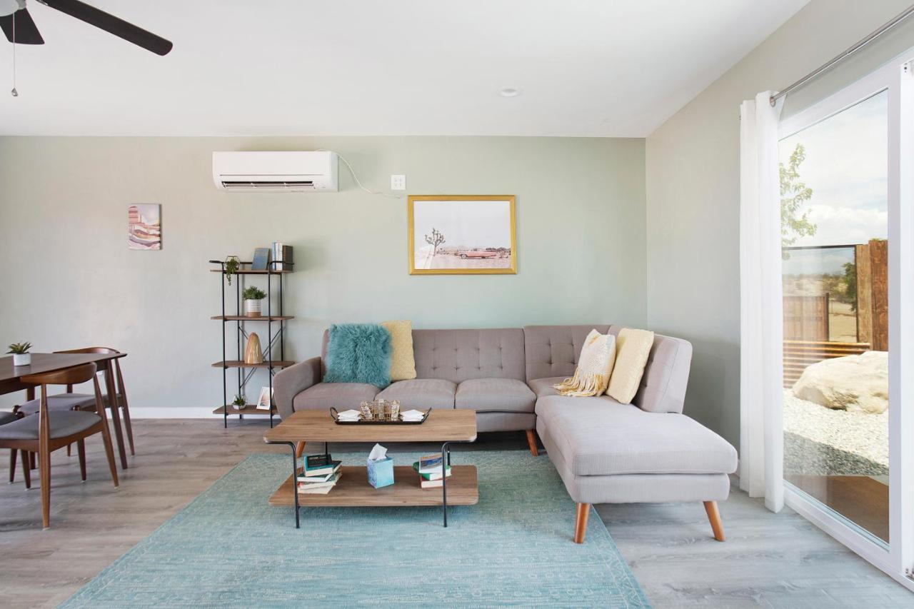 Sapphire Haven + Casita! Pool + Spa + Movie Theatre + 10 Min To Monument! Joshua Tree Exterior photo