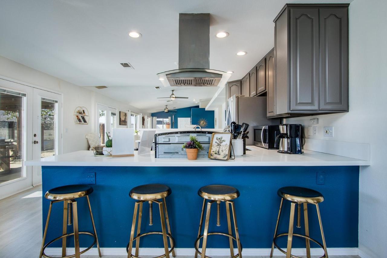 Sapphire Haven + Casita! Pool + Spa + Movie Theatre + 10 Min To Monument! Joshua Tree Exterior photo